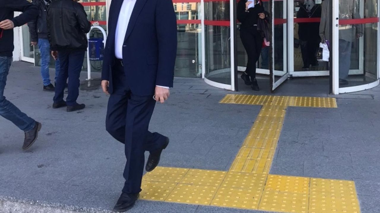 Beraat eden eski belediye başkanına verilen kararı Yargıtay bozdu