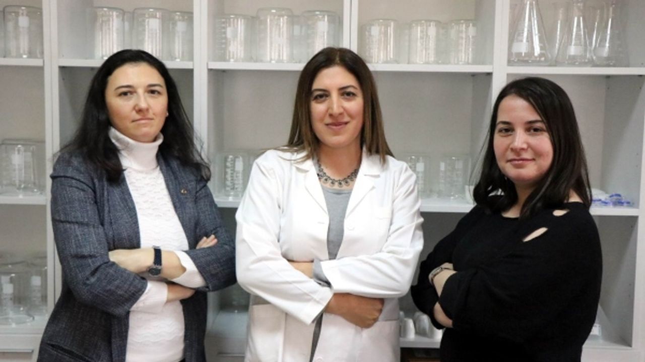 Bitki özlerinden kimyasal madde içermeyen temizlik jeli üretti 