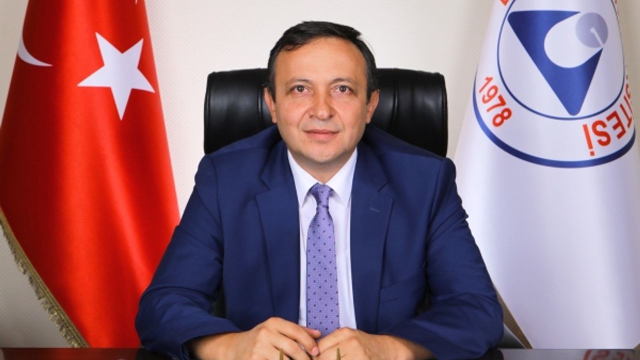 ERÜ Rektörü Çalış’tan İstiklal Marşı’nın Kabulünün 98. Yıldönümü Mesajı 