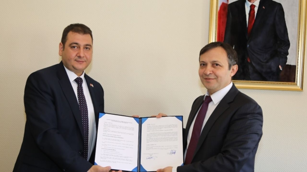 ERÜ ile Kızılay Arasında YÖS Hazırlık Kursu Protokolü imzaladı 