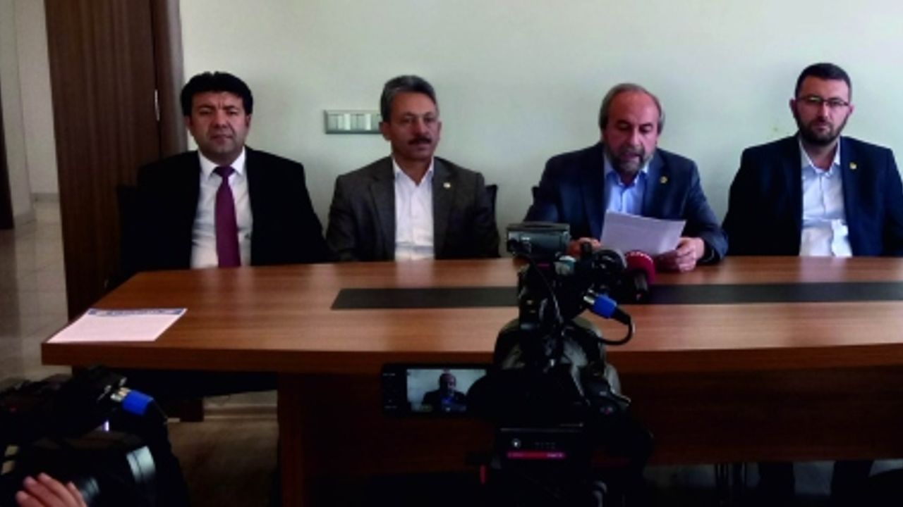 Eğitim-Bir-Sen Kayseri Şube Başkanı Kalkan, "İstiklal Marşı'nı ve Akif'i iyi anlamalıyız"  