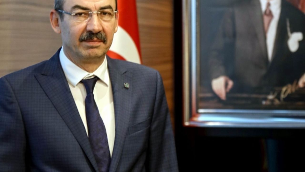 Gülsoy'dan İstiklal Marşı'nın kabulünün 98. yıldönümü mesajı 