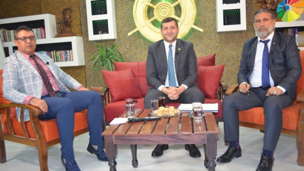 ‘Seçsek mi, Seçmesek mi?’nin Konuğu Ersoy Oldu