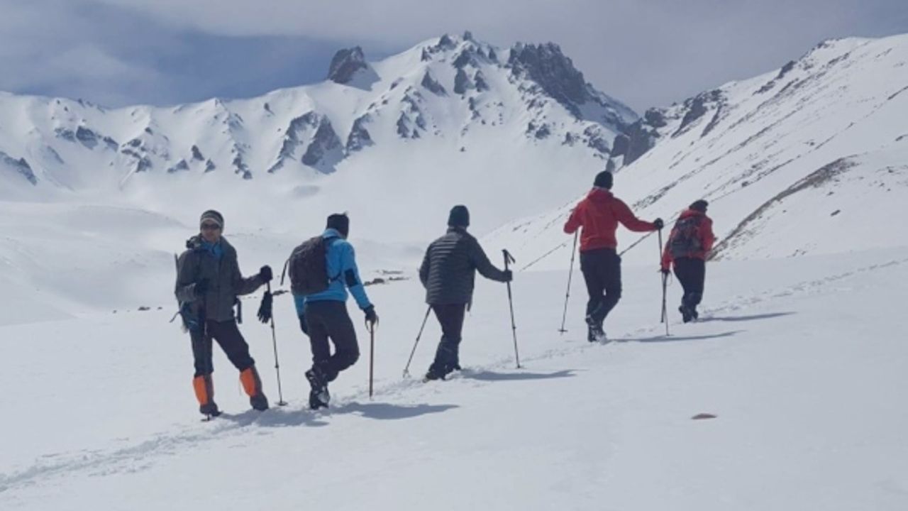 100. yılında 19 Mayıs Erciyes Dağı'na Tırmanışı 