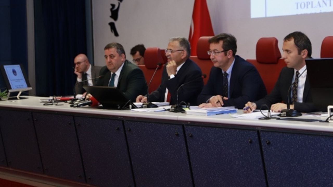 65 yaş kartlarına 100 biniş sınırlandırılması getirildi