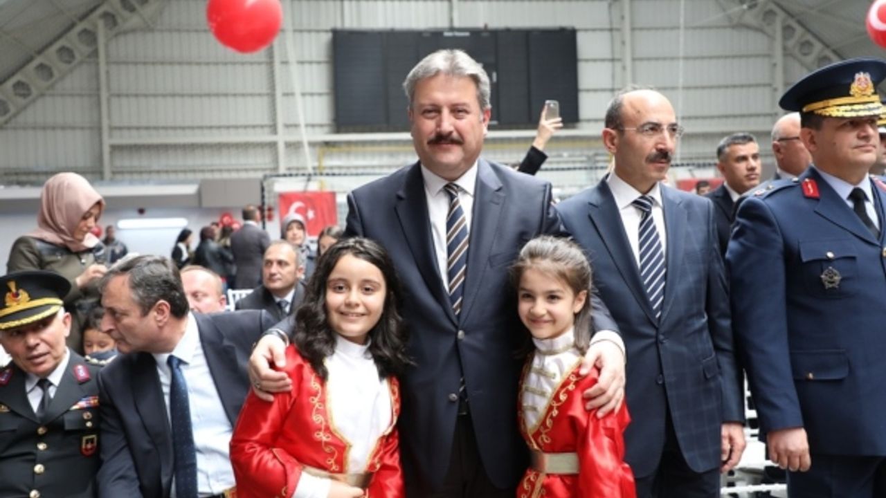 “Akıl Küpü Bilgilendirme Otobüsü; Gelecek yıl 23 Nisan günü Çocuklarımıza hediyemiz olacak” 