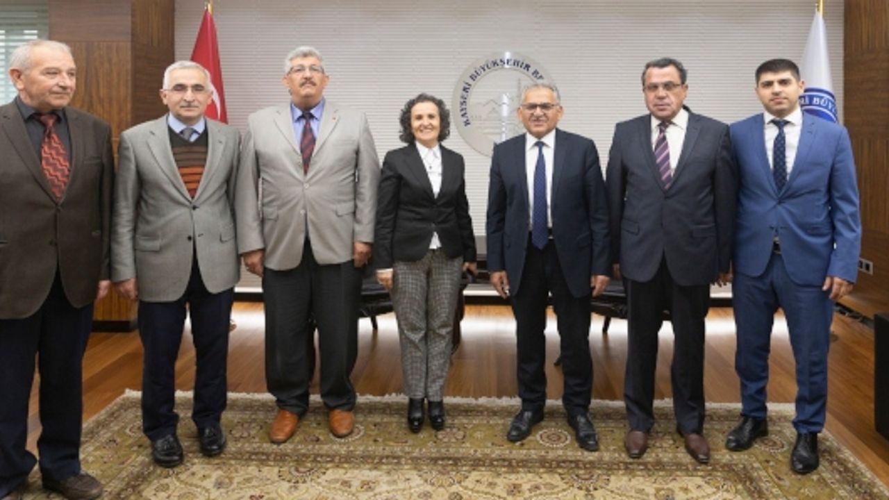 Başkan Büyükkılıç’a hayırlı olsun ziyaretleri devam ediyor 