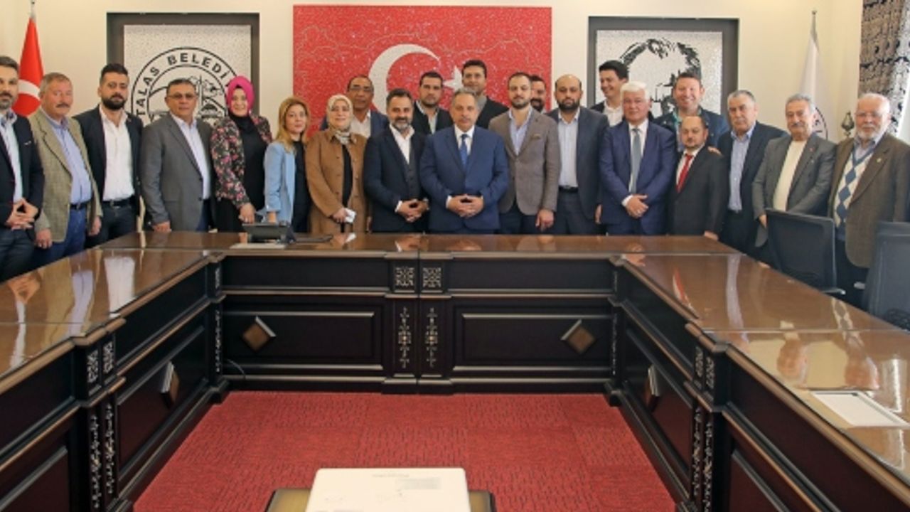 Başkan Yalçın'a MHP ve AK Parti'den ziyaret 