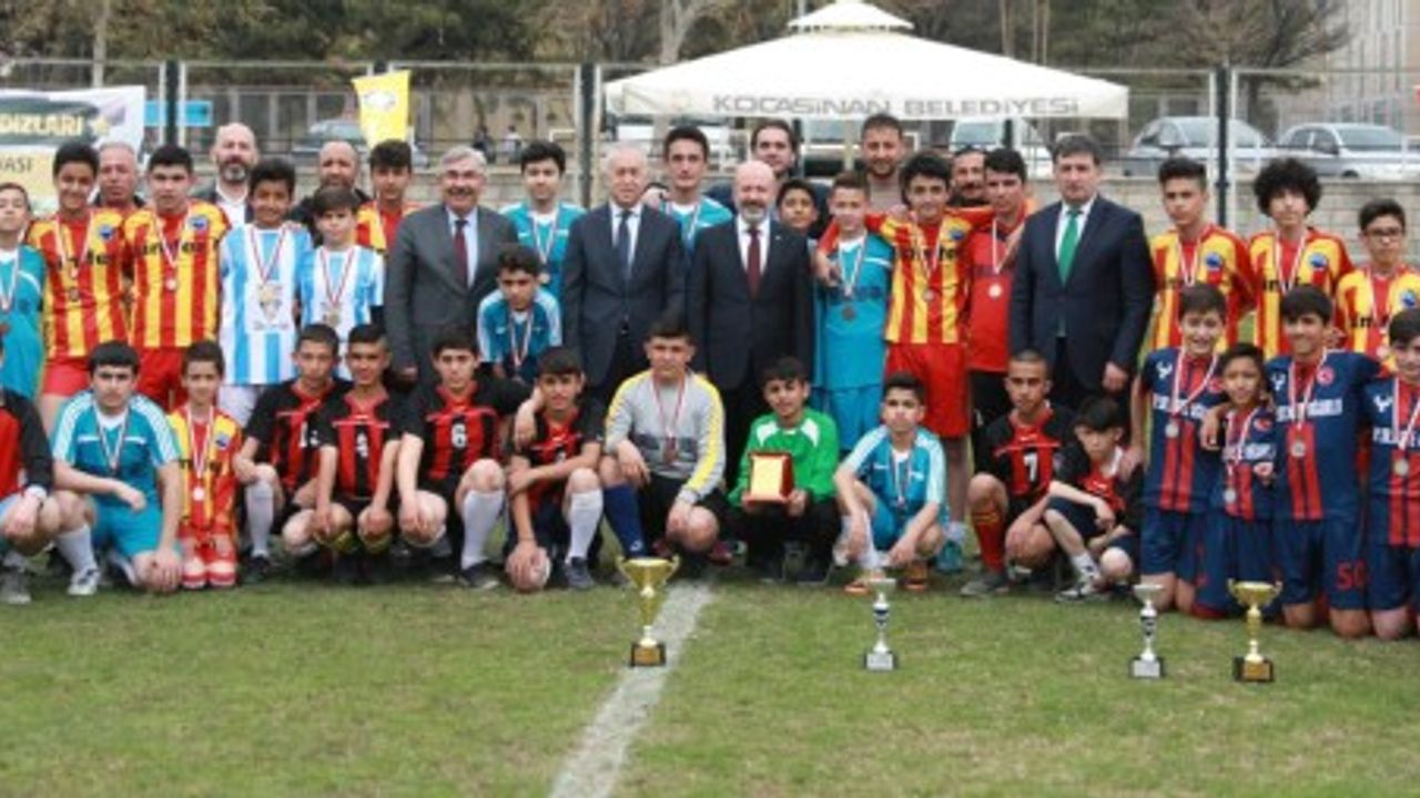 Başkan Çolabayrakdar, "Kocasinan'ın yıldızlarını geleceğe hazırlıyoruz"  