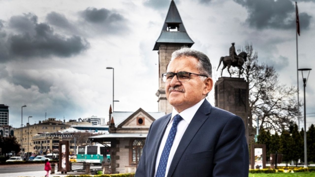 Büyükkılıç, Berat Kandili nedeniyle bir mesaj yayımladı