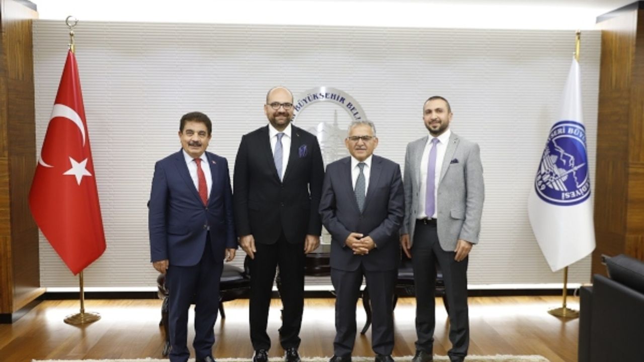 Büyükkılıç’a hayırlı olsun ziyaretleri devam ediyor 