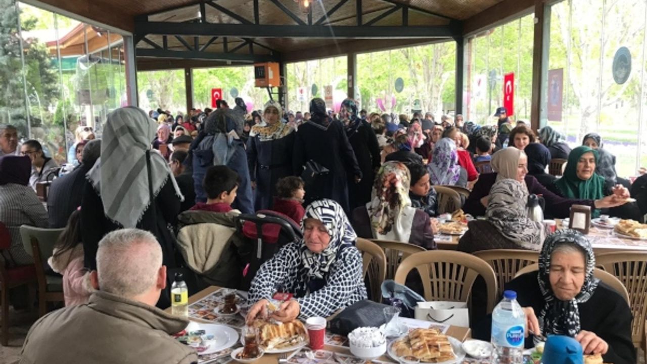 Kayseri ZERİD 17. geleneksel bahar şenliği düzenlendi 