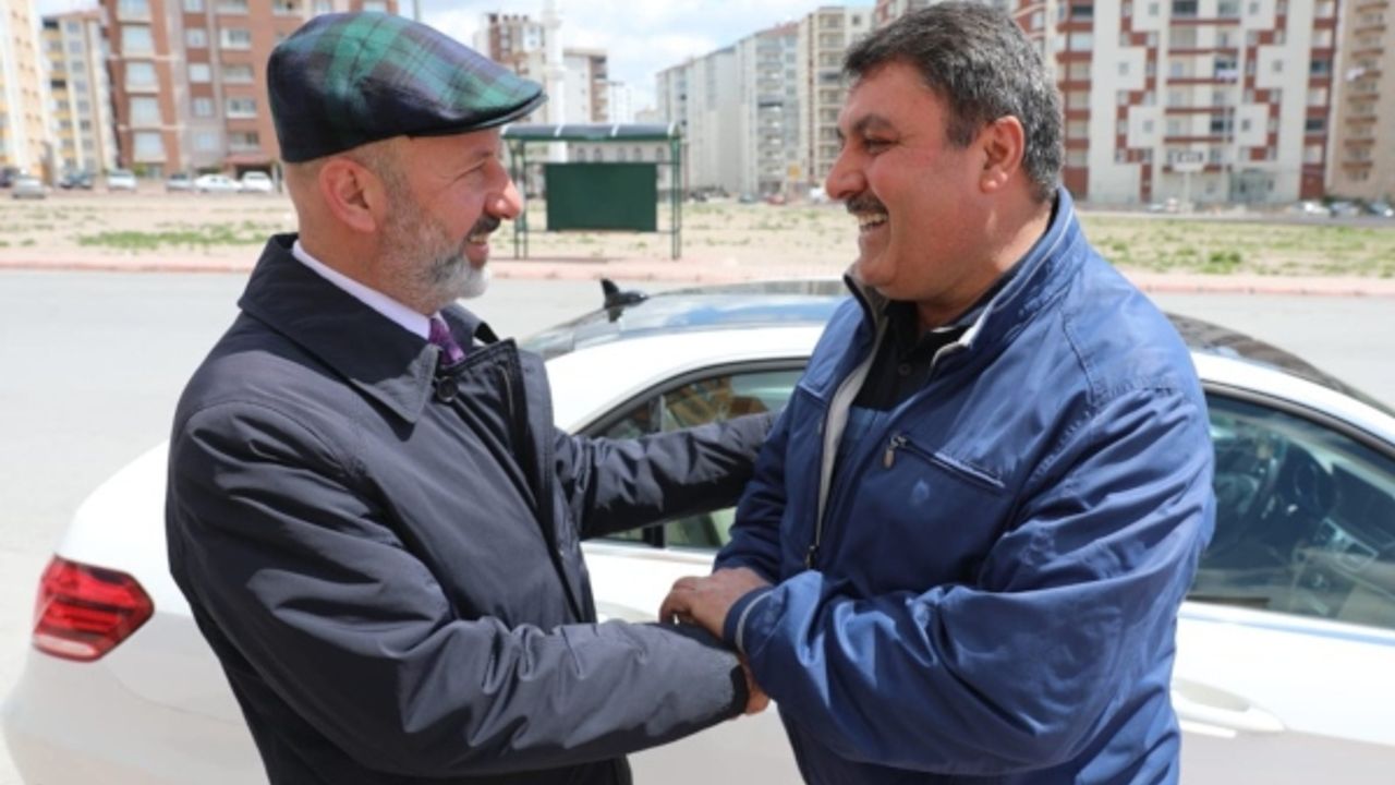 Çolakbayrakdar, "Kayseri'nin sosyal hayatına canlılık katıyoruz"
