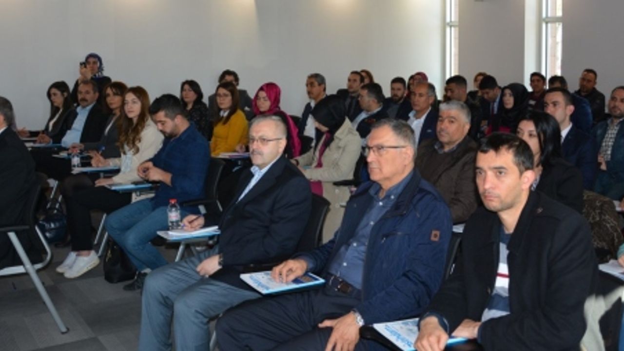 İŞKUR'dan 2019 Yılı İstihdam Teşvikleri Bilgilendirme Semineri 