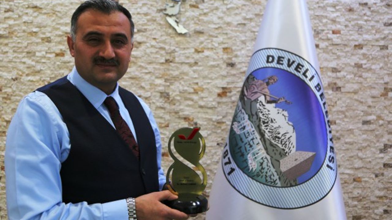Başkan Cabbar yılın yerel yöneticileri arasında 