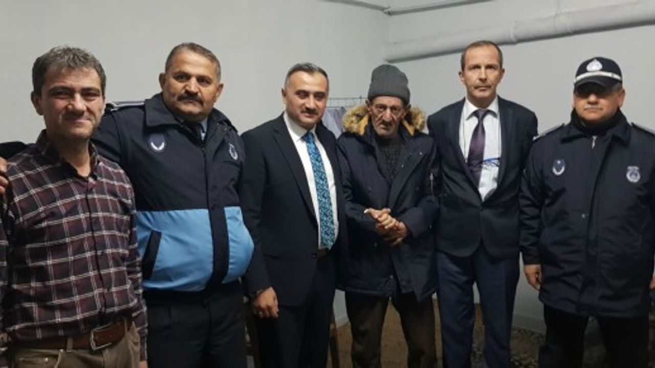 Develi Belediyesi Sokakta Kalan Vatandaşa Sahip Çıktı  