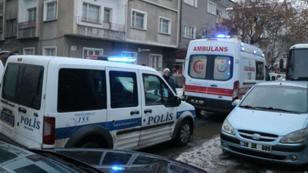 Karbonmonoksit gazından zehirlenen 2 kişi tedavi altına alındı  