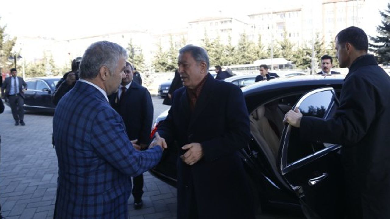 Milli Savunma Bakanı Hulusi Akar, Başkan Çelik’i ziyaret etti 