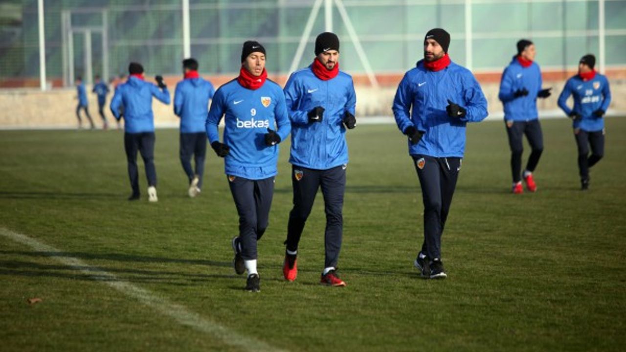 İstikbal Mobilya Kayserispor Bursaspor maçı hazırlıklarına başladı 