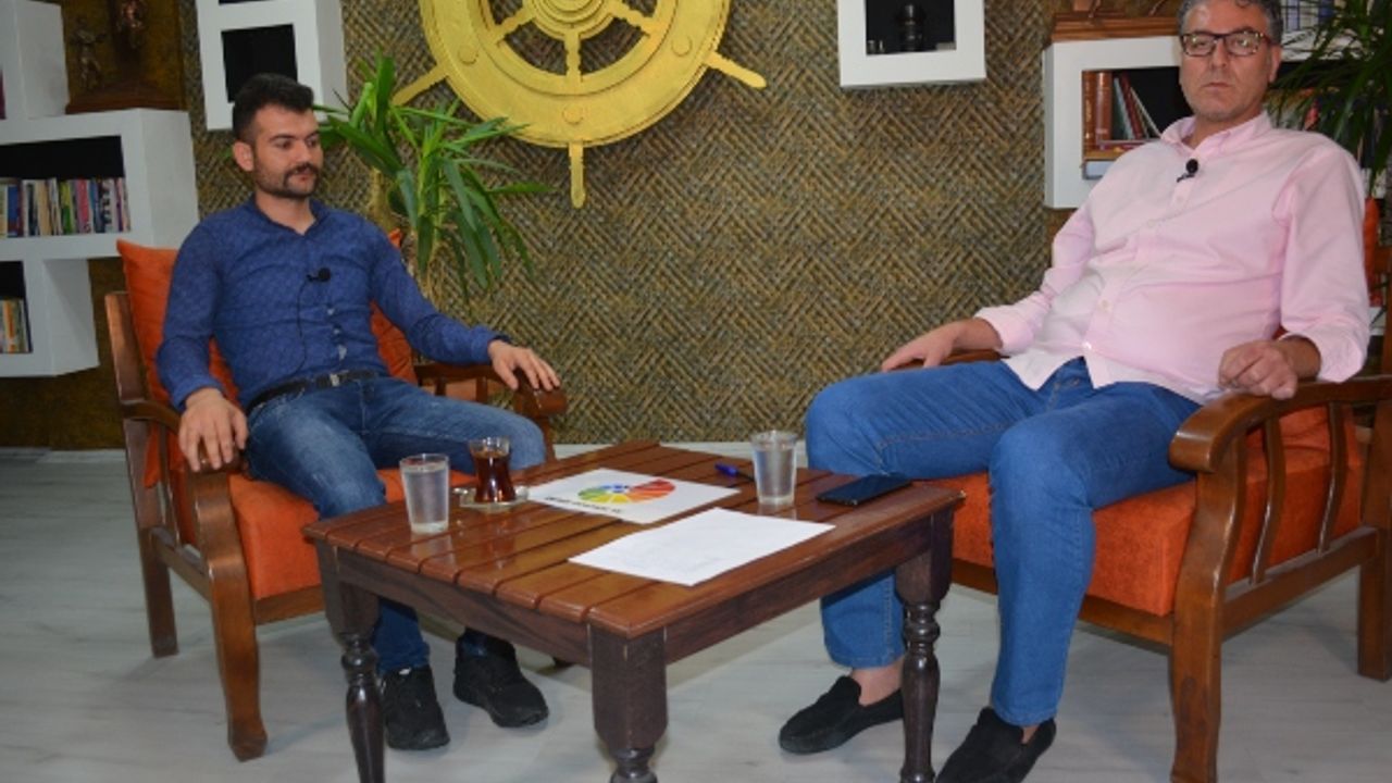 Zabıtanın kepçe ile karpuzlarını parçaladığı o esnaf konuştu: “15 Temmuz'da o kamyonla günlerce nöbet tuttum”