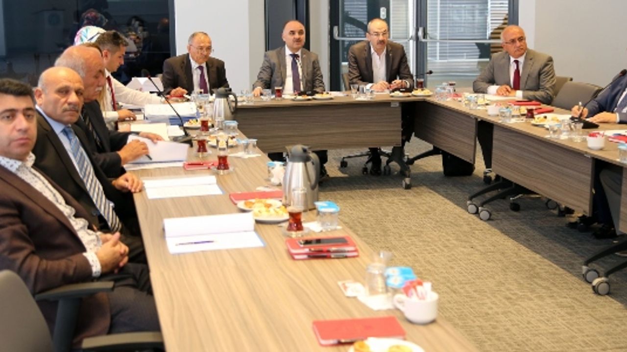 İl İstihdam ve Mesleki Eğitim Kurulu Toplantısı Vali Günaydın Başkanlığında Yapıldı 
