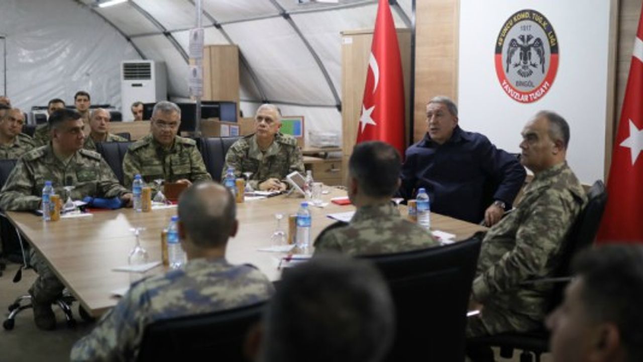 Bakan Akar: Teröristlerin ve destekçilerinin hiçbir kurtuluşu yok