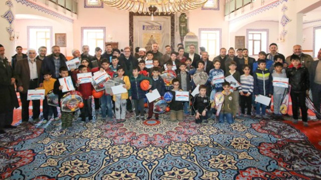“Haydi Çocuklar Camiye” Projesinde ödüller verildi 