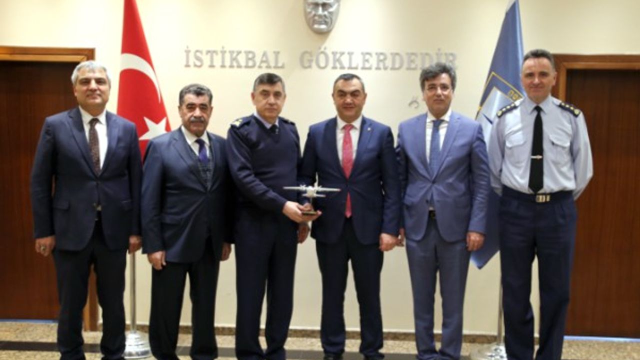 KAYSO’dan 2’nci Hava Bakım Fabrika Müdürlüğüne Tebrik Ziyareti