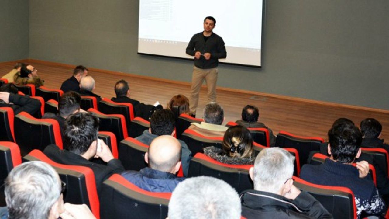 ERÜ’de “Eğitim Becerileri Eğitici Eğitimi Çalıştayı” başladı
