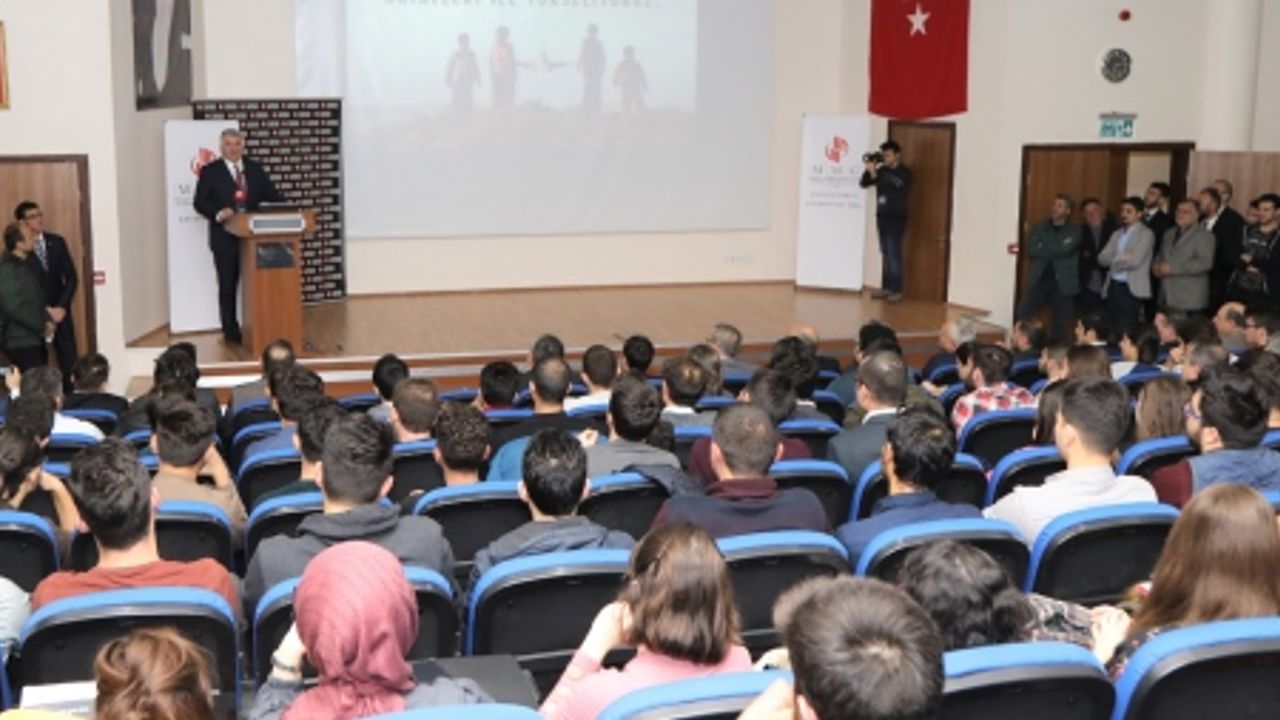 Türk Hava Yolları CEO’su Bilal Ekşi ERÜ’de konferans verdi 