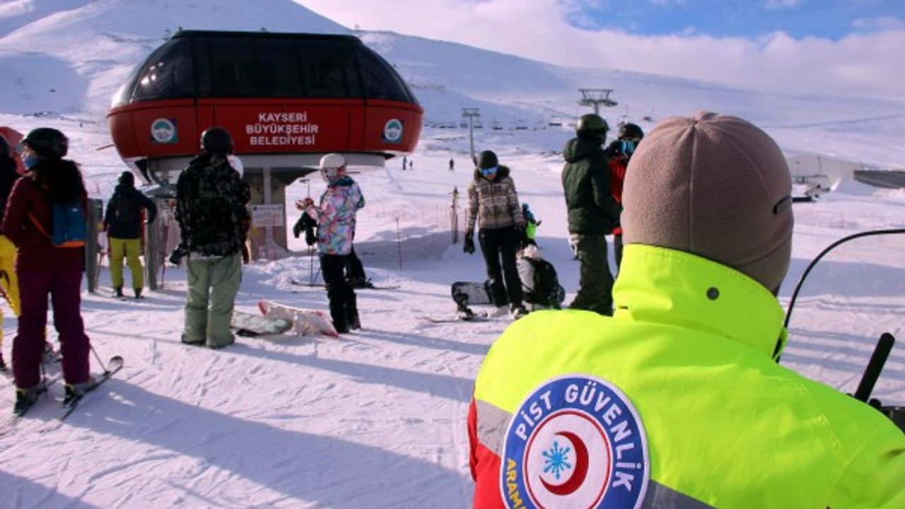 Türkiye'nin ISO 9001 Kalite Hizmet Belgesi'ne sahip tek kayak merkezi Erciyes 