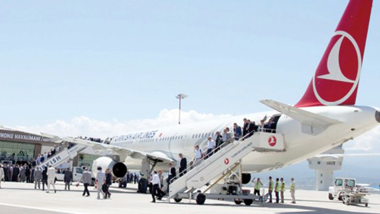 Bir ayda 185 bin 335 yolcu uçak seyahati yaptı 