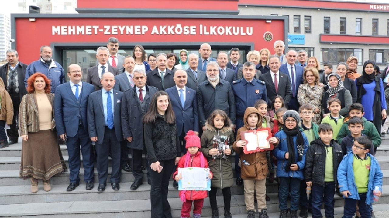 308 bin 35 öğrenci karne heyecanı yaşadı