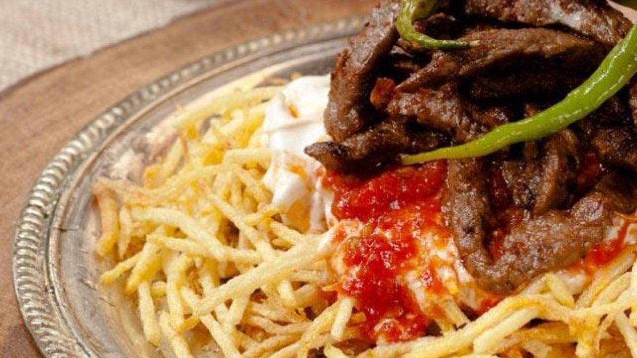 Türk Mutfağının Aranan Tarifi: Çökertme Kebabı Nasıl Yapılır?
