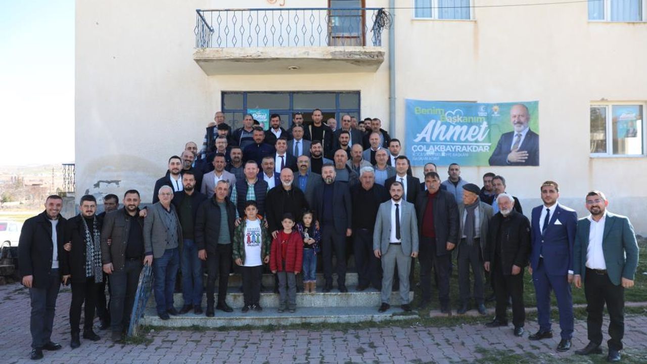 Başkan Çolakbayrakdar Vatandaşlarla Buluştu
