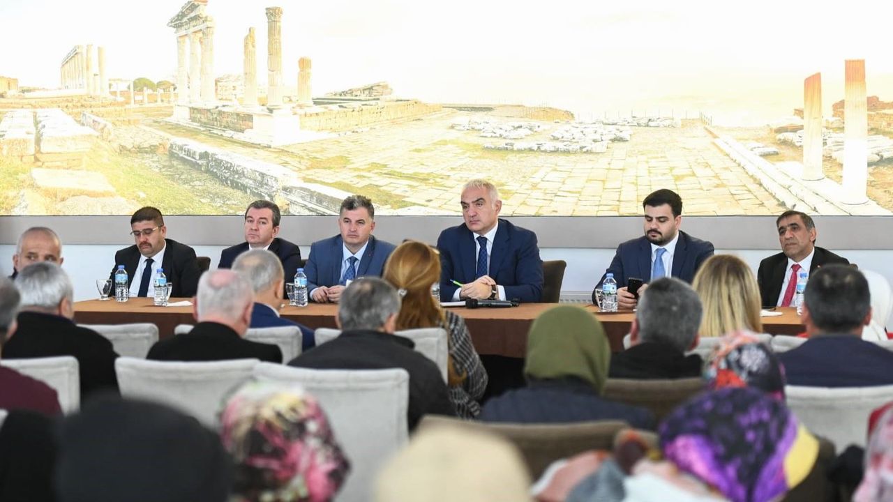 Bakan Ersoy: Türkiye 2023 Yılını Rekorla Kapattı