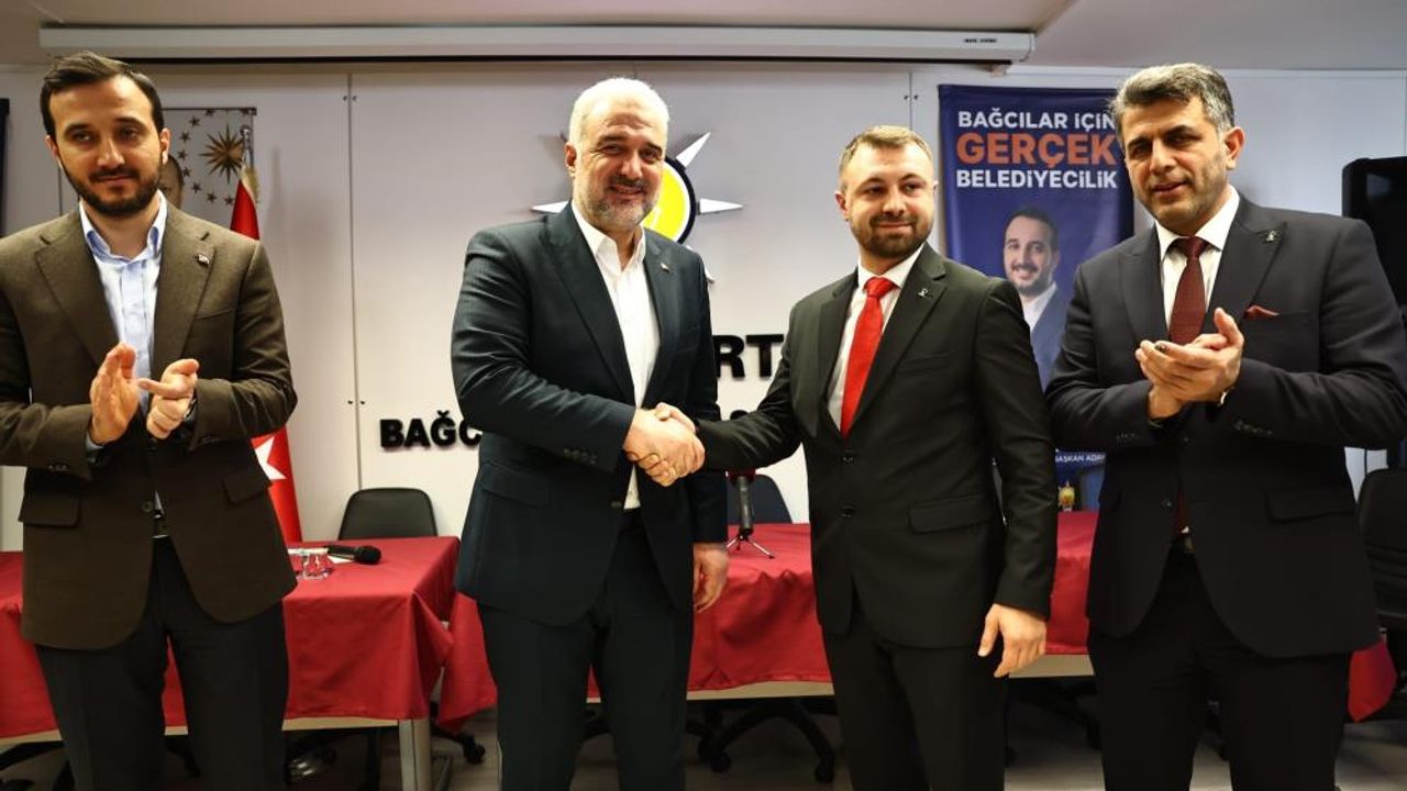 Gelecek Partisi’nden İstifa Edip, AK Parti’ye Geçtiler