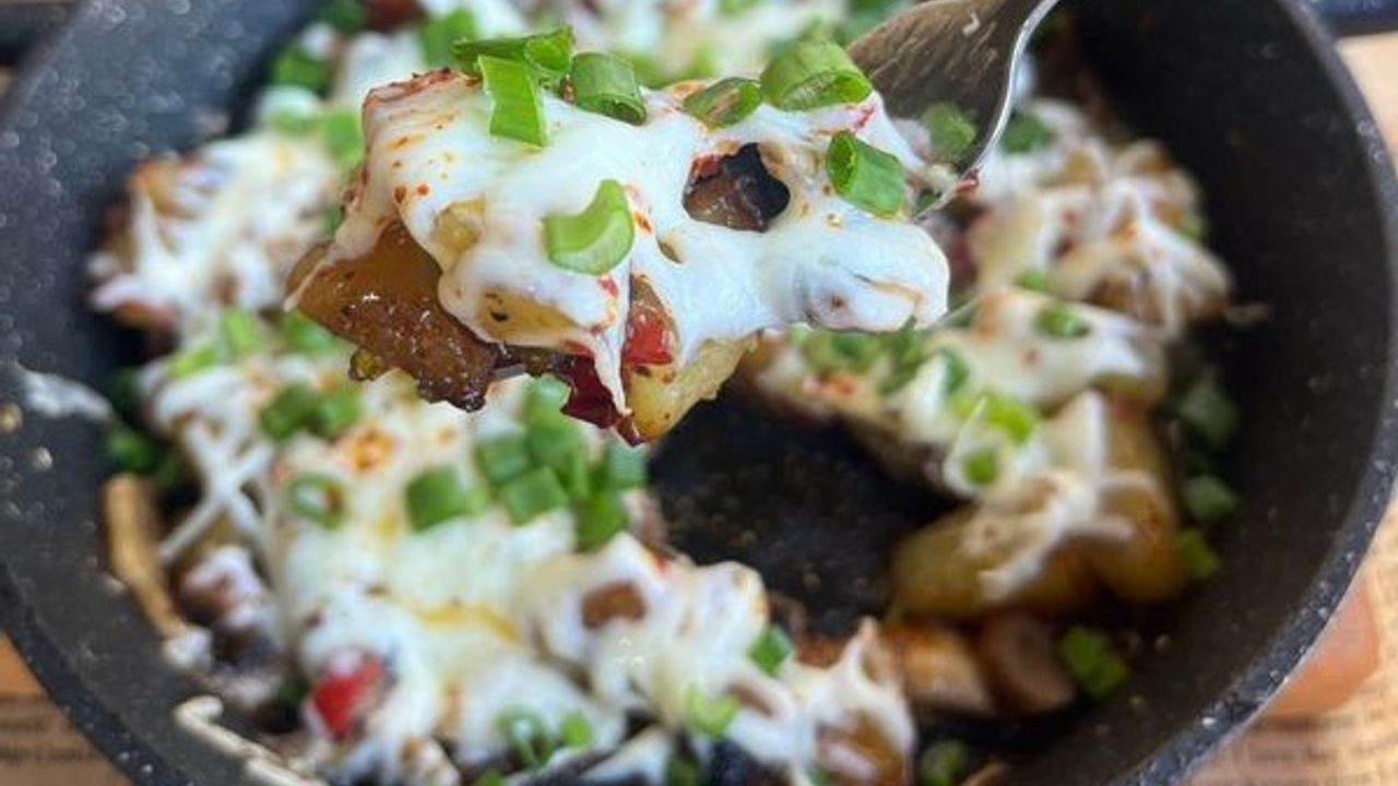 Pazar Günlerinin Aranan Lezzeti Patates ve Mantarlı Kahvaltılık Nasıl Yapılır?