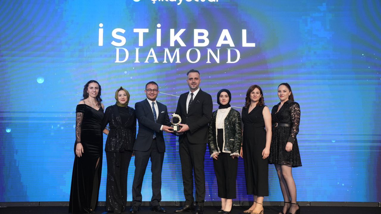 Erciyes Holding CEO'su Gold Ödülün Sahiplerini Açıkladı