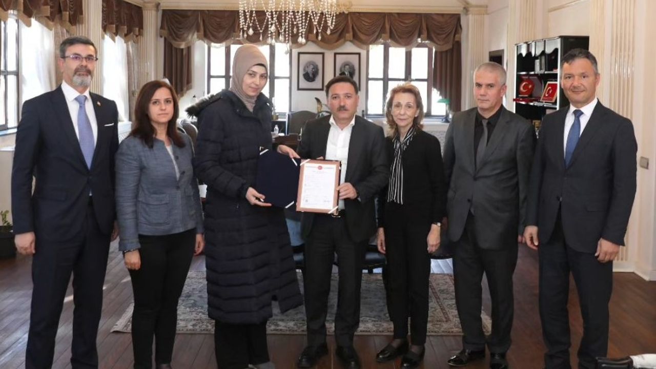 Şehit Polisin Ailesine Devlet Baba Şefkati!