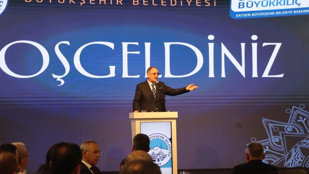 Bakan Özhaseki Muhalefete Tepki Gösterdi: 950 Şantiyede Çalışmalar Sürüyor