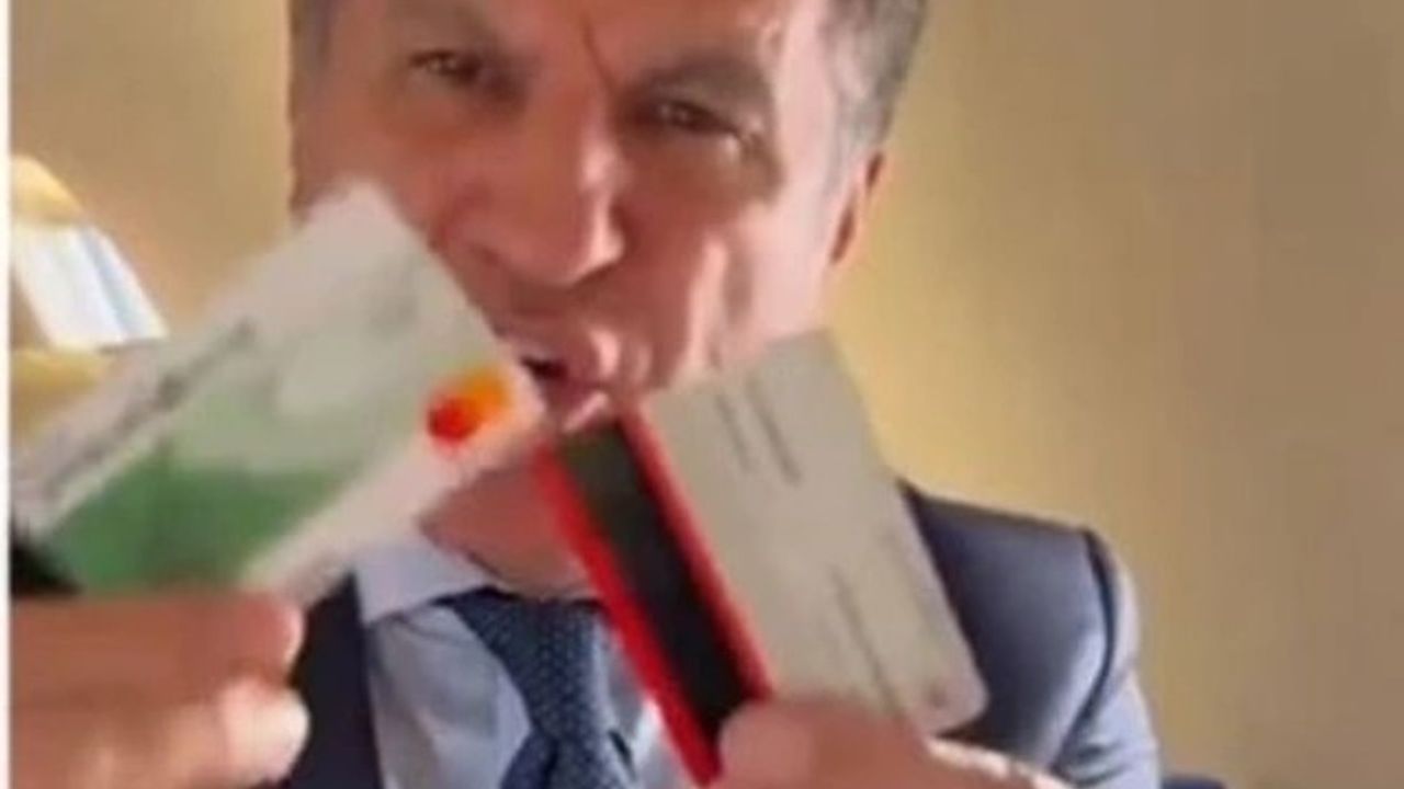 CHP’li Sarıgül, Özel Jette Yoksulluğu Eleştirdi!