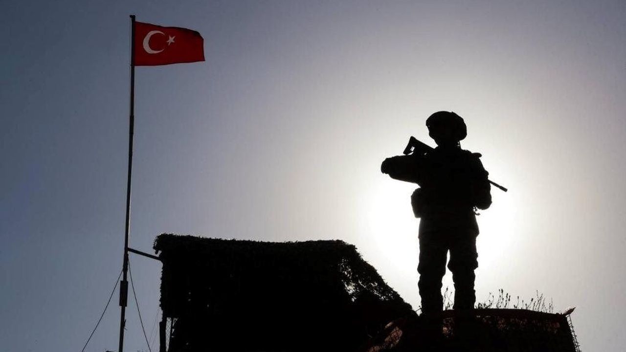 TSK Göz Açtırmıyor: 15 Kişi Yakalandı