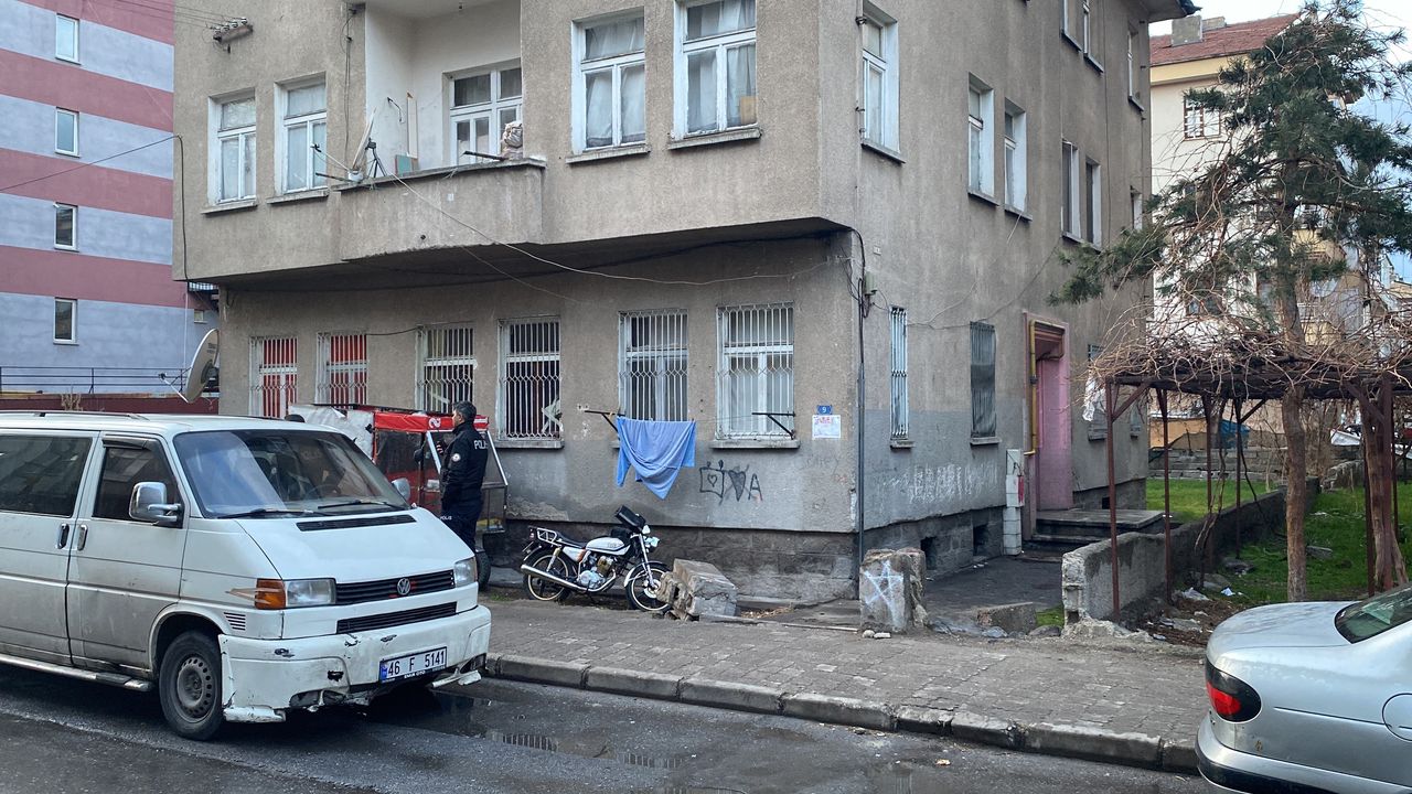 Kardeşi, Yaşlı Adamı Bu Şekilde Göreceğini Beklemiyordu!