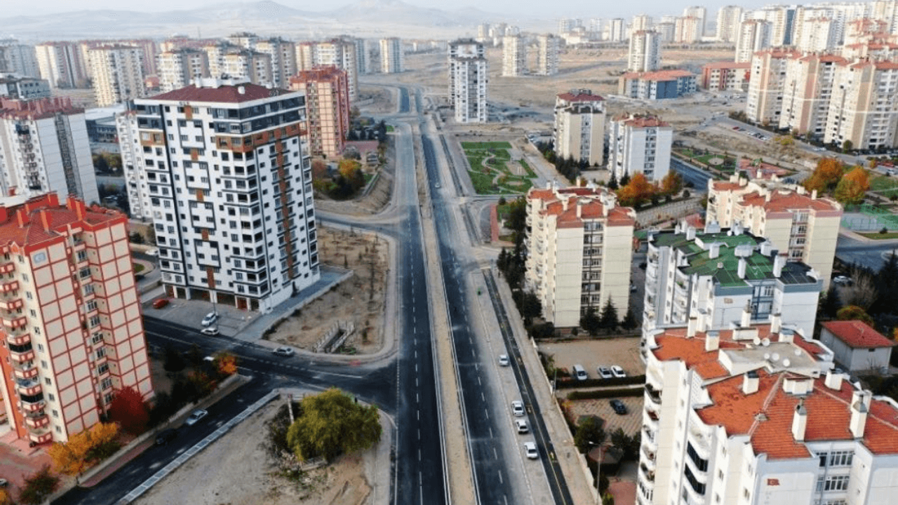 Başkan Çolakbayrakdar: Şehri, Dört Bir Koldan İnşa Ediyoruz