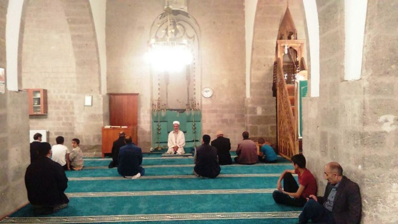 Teravih Namazının İlk Adresi Battal Mescidi