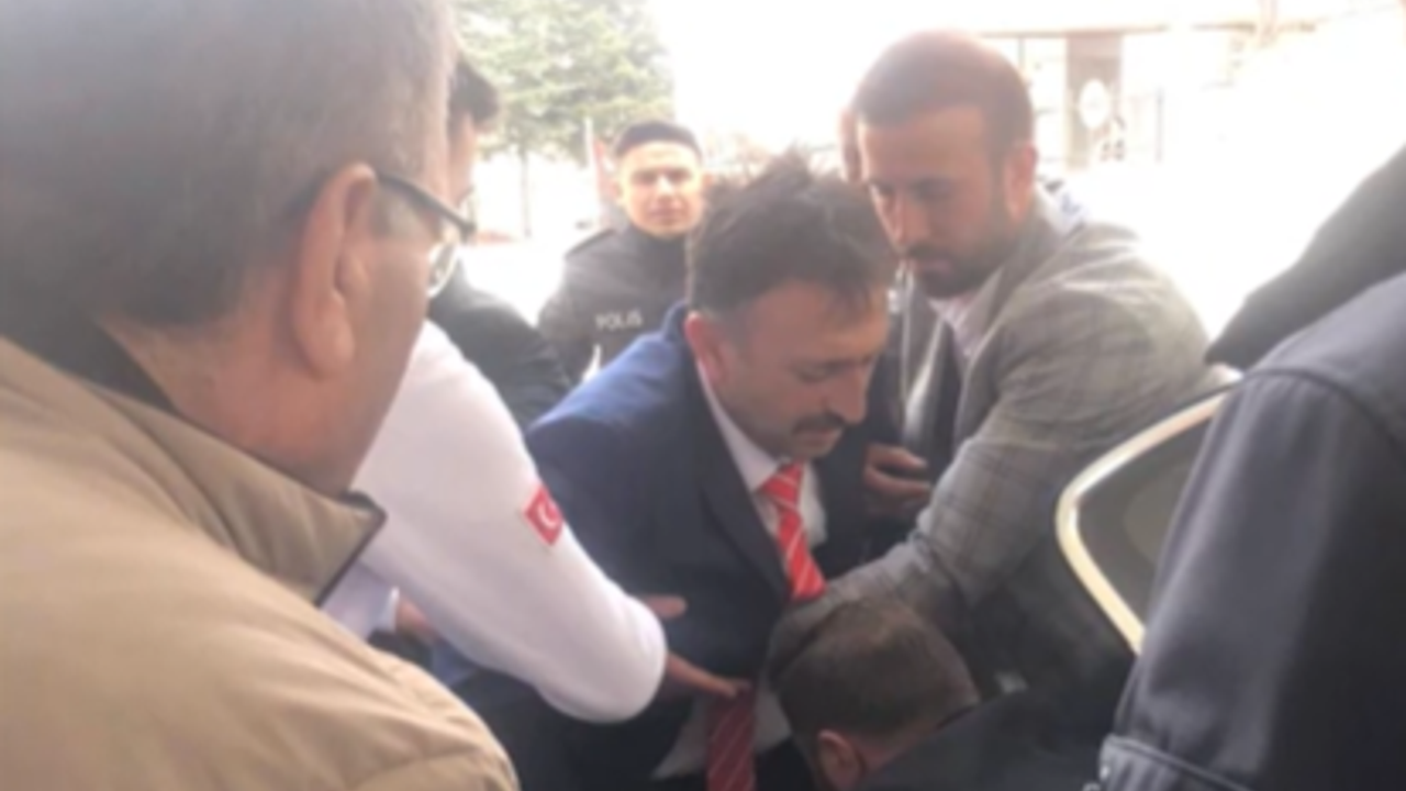 BBP Genel Başkanı Mustafa Desteci Trafik Kazası Geçirdi: 3 Yaralı