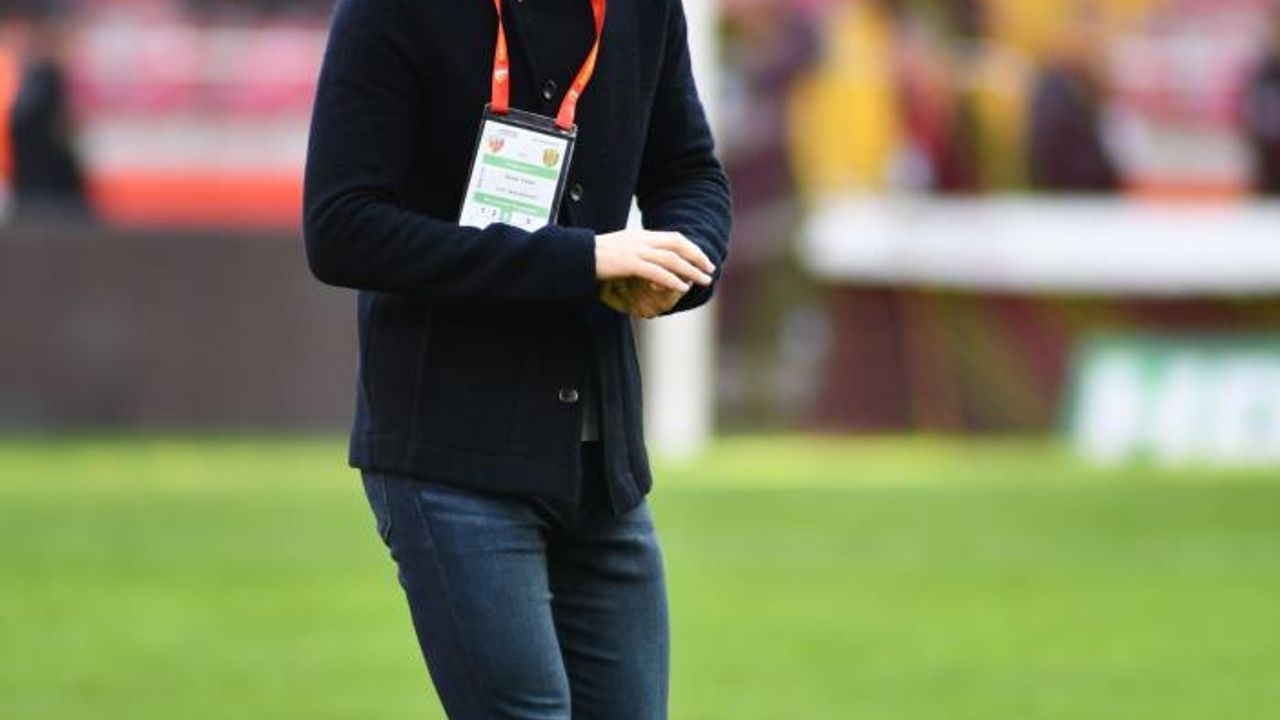 Burak Yılmaz Kırmızı Kart Gördü