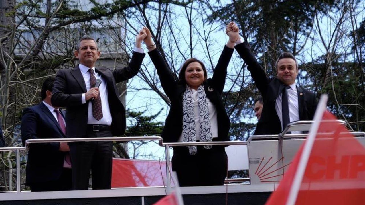 CHP’li Aday ‘Kapılarımız DEM Partiye Kapalı’ Dedi, Özgür Özel ‘Açık’ Dedi’
