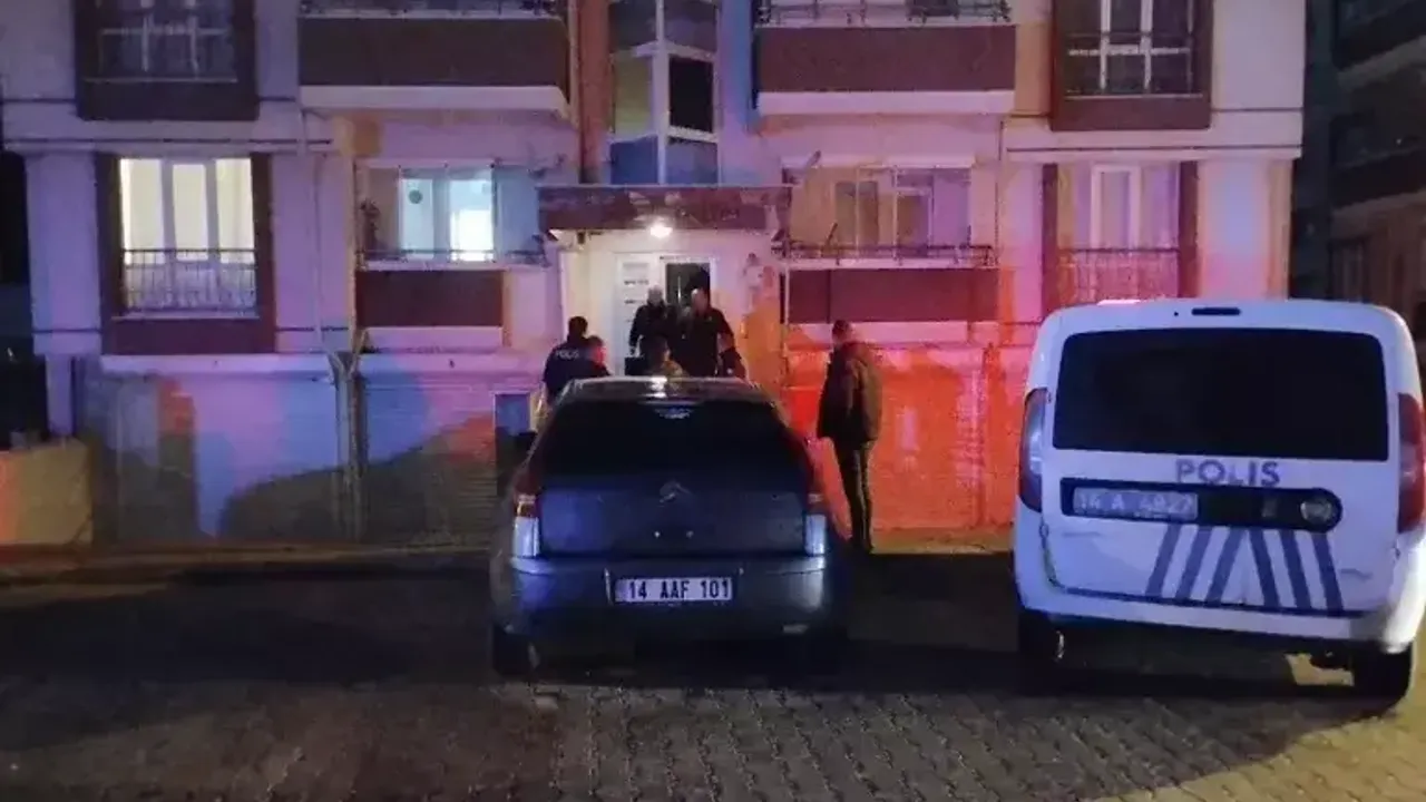 Damada Ateş Etmek İsterken, Yeğenini Vurdu!
